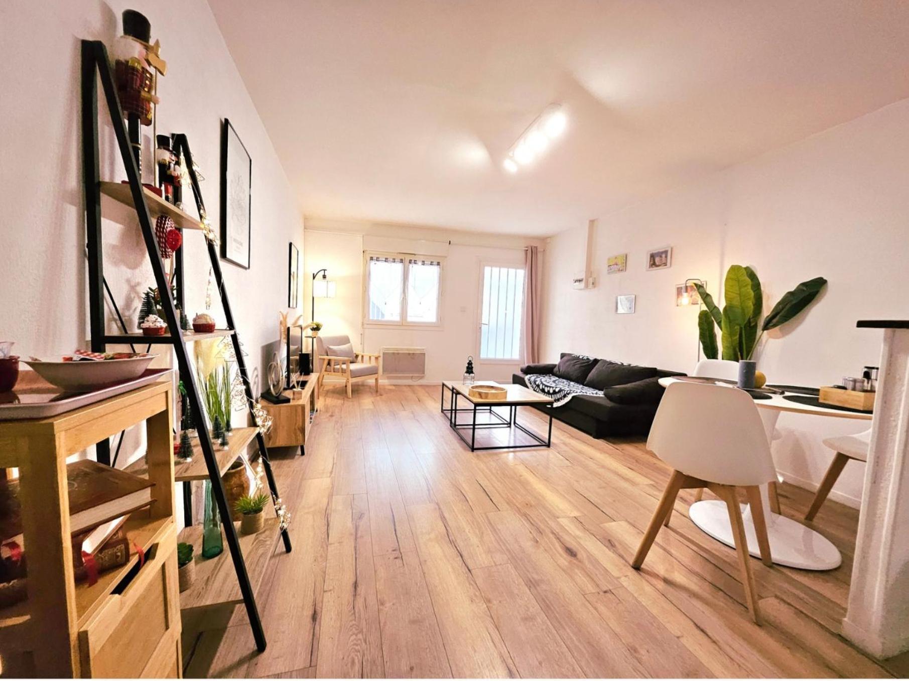 Appartement Cosy Proche Gare - Fibre Optique Et Parking Angouleme Exterior photo